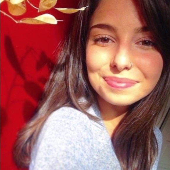 Meet your Posher, Alanna - Picture 1 of 1